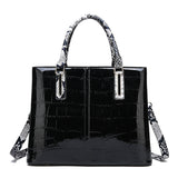 Snake Pattern Platinum Bag - Fashionable female handbag with a new snake pattern design, perfect for a stylish and trendy look.